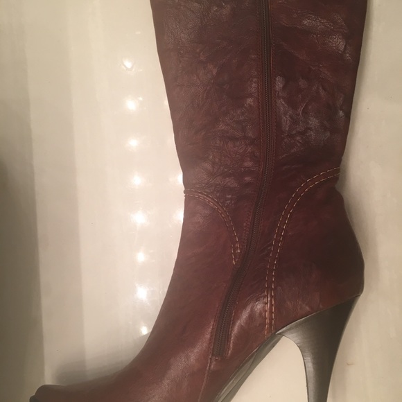 Kenneth Cole New York bordeaux brown leather boots - Picture 2 of 5
